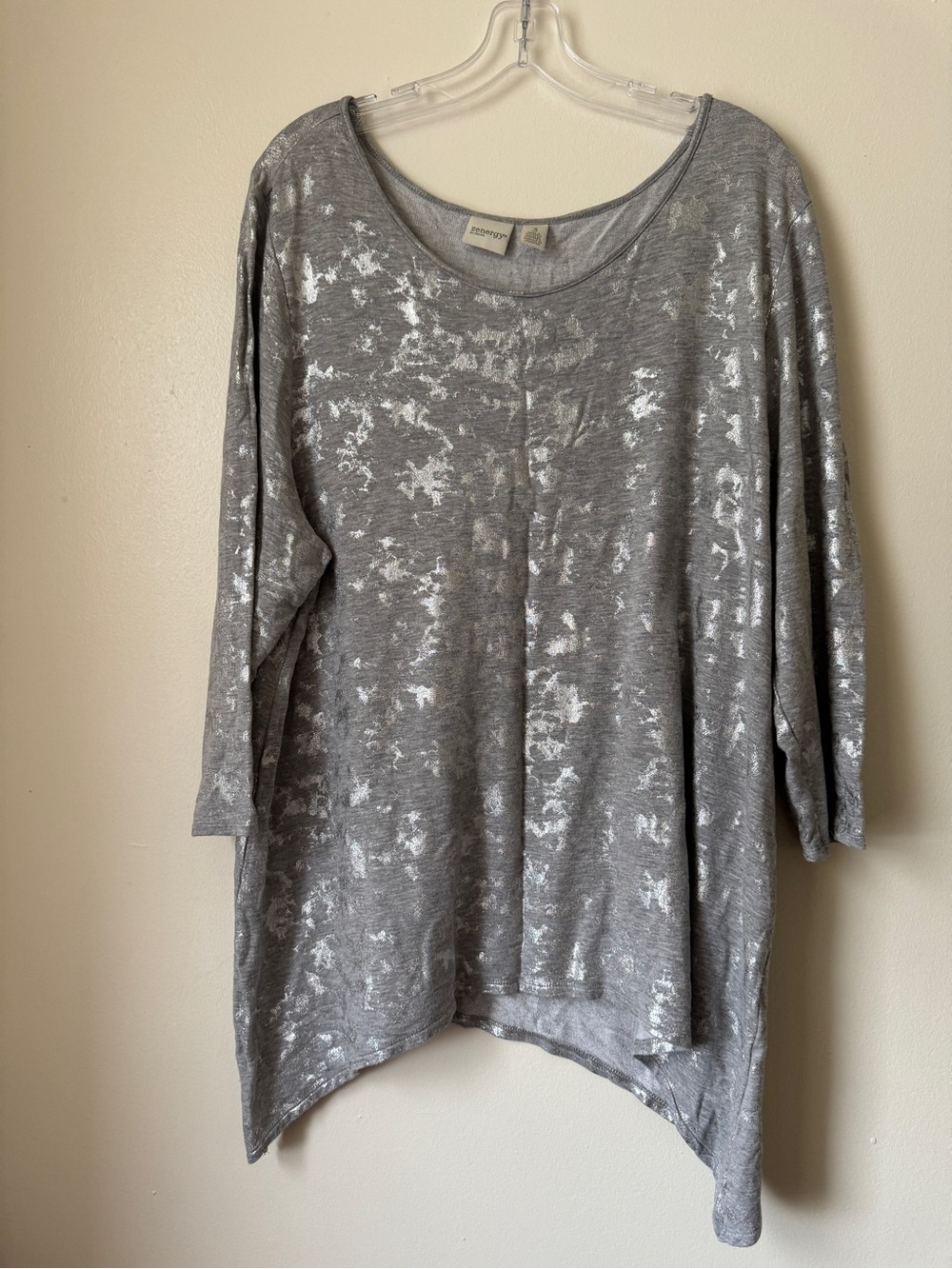 Zenergy by Chico’s Gray Silver Metallic Tunic Top Size 3 Asymmetrical Hem